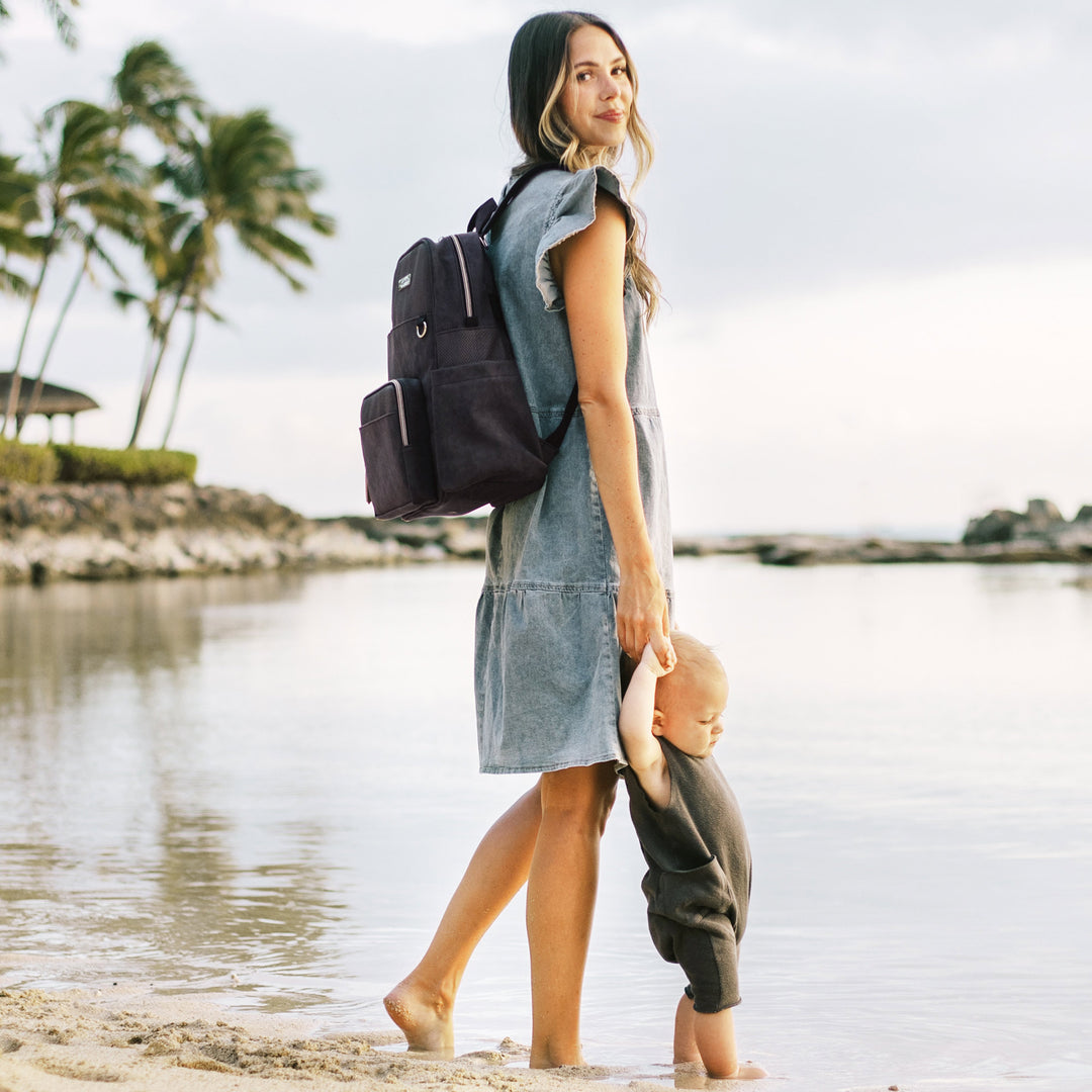 Sync Backpack Diaper Bag in Carbon Cable Stitch